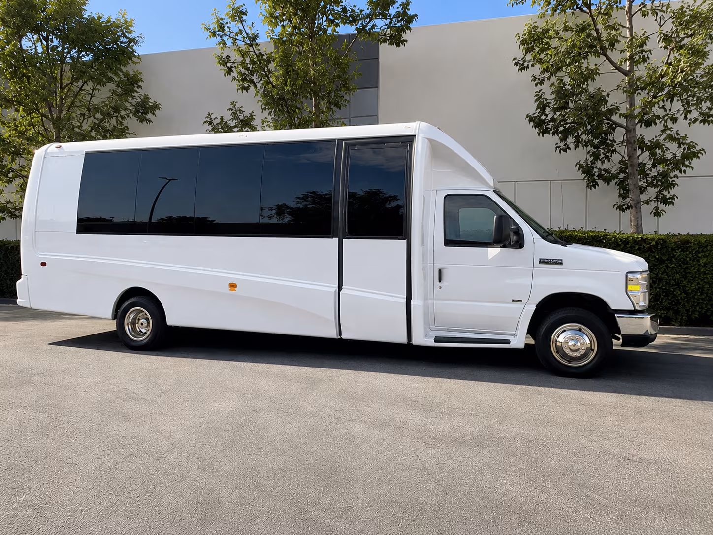 minibuses and sprinter limos for smaller tempe prom groups